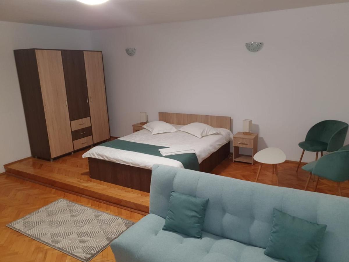 Studio Apartments 阿尔巴·尤利亚· 外观 照片