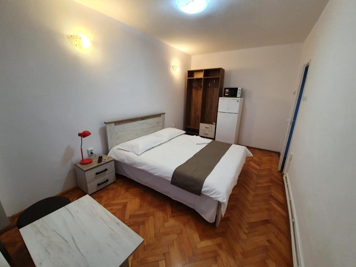 Studio Apartments 阿尔巴·尤利亚· 外观 照片