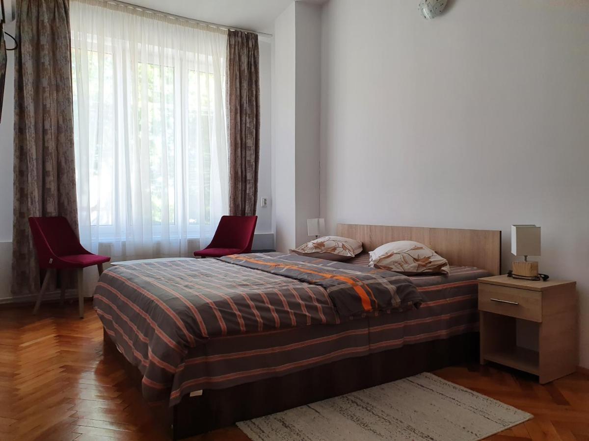 Studio Apartments 阿尔巴·尤利亚· 外观 照片